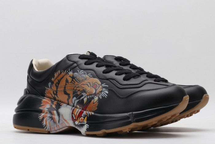 G*u*i rhyton trainer sneaker