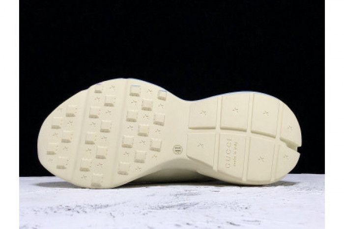 G*u*i rython wave 576052 drw00 9522