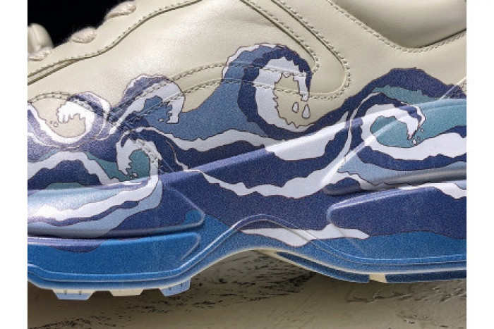 G*u*i rython wave 576052 drw00 9522