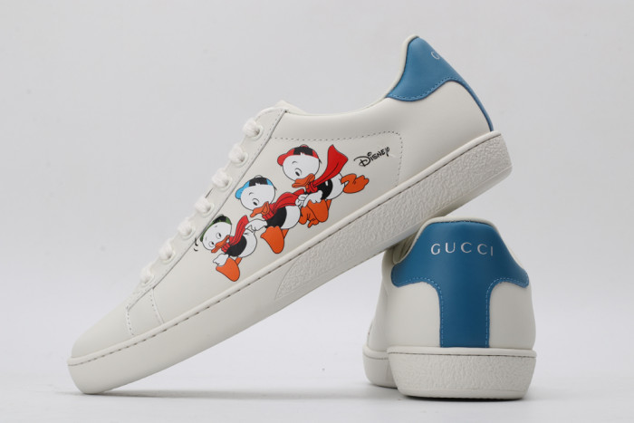 G*u*i low-top sneaker