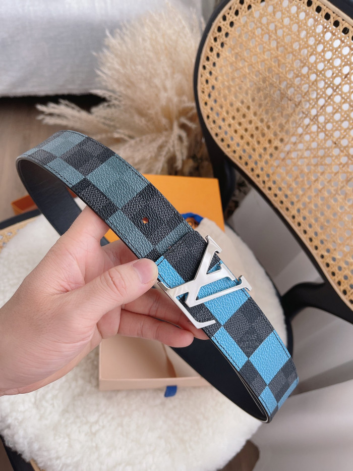 Loui Vuitto Belt-4CM
