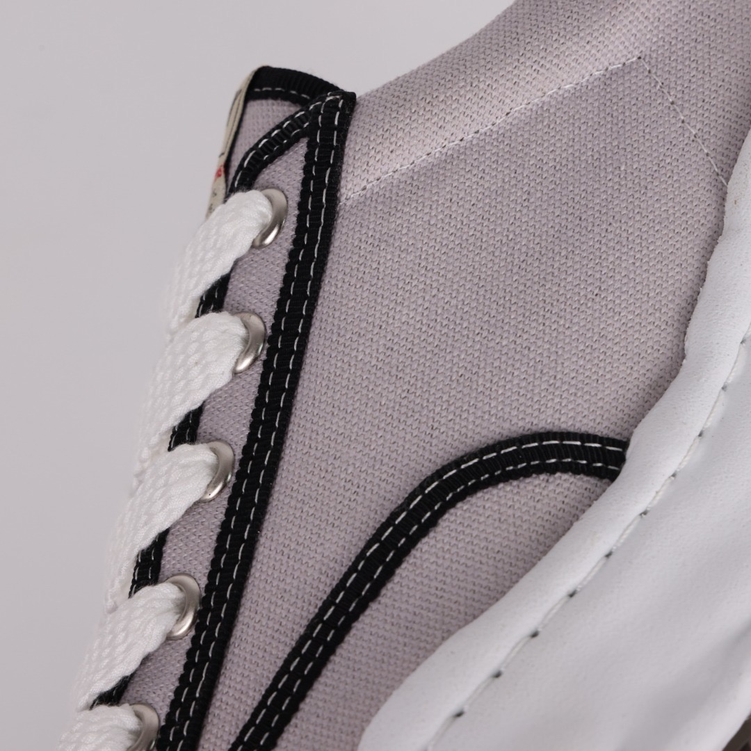 Ma*s*n mihara yasuhiro mmy sneaker