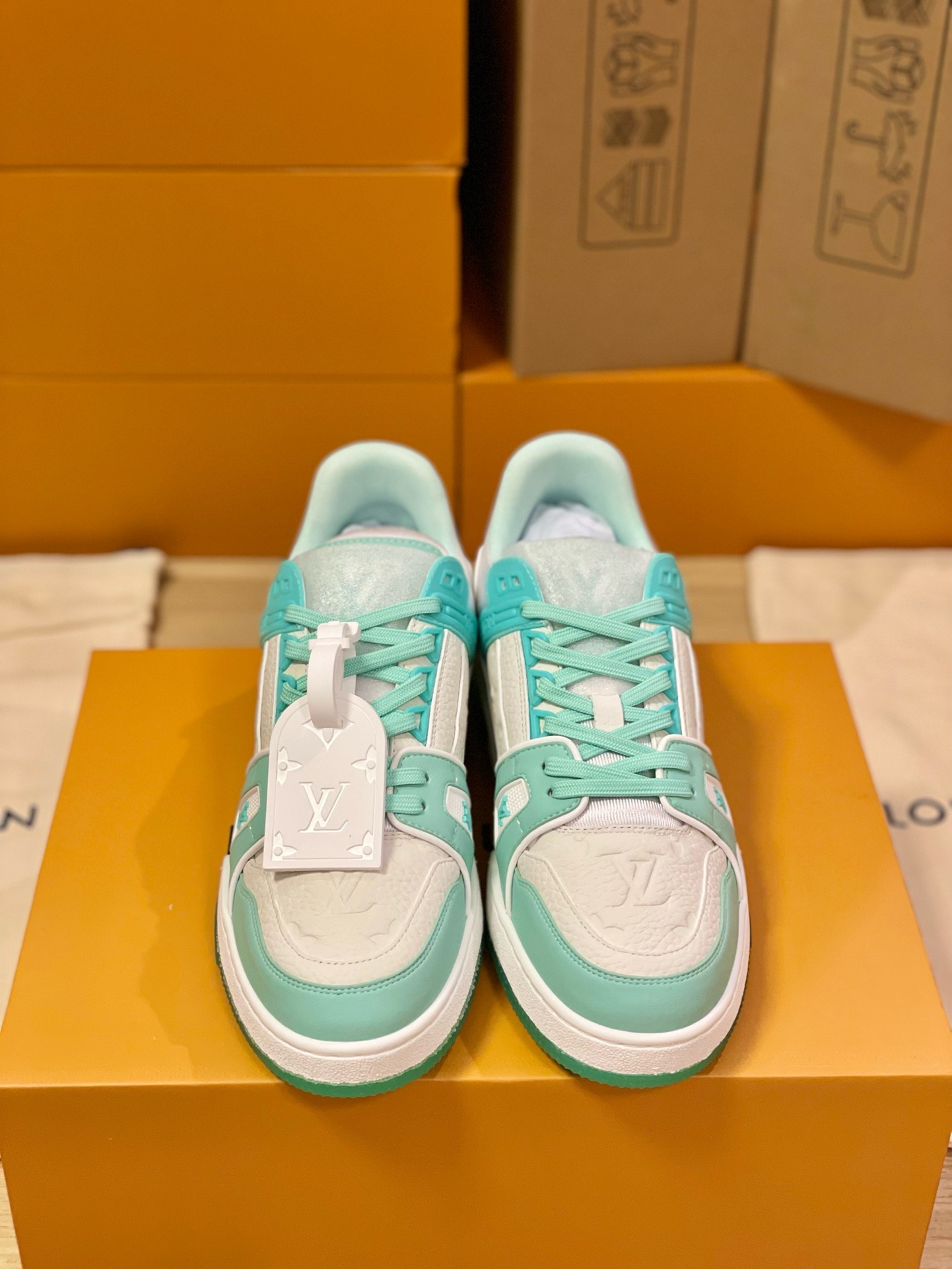 Loui Vuitto TRAINER SNEAKER